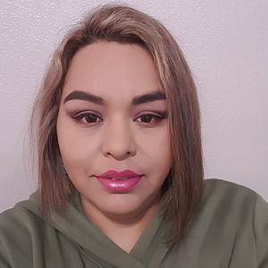 Meet your Posher, Araceli